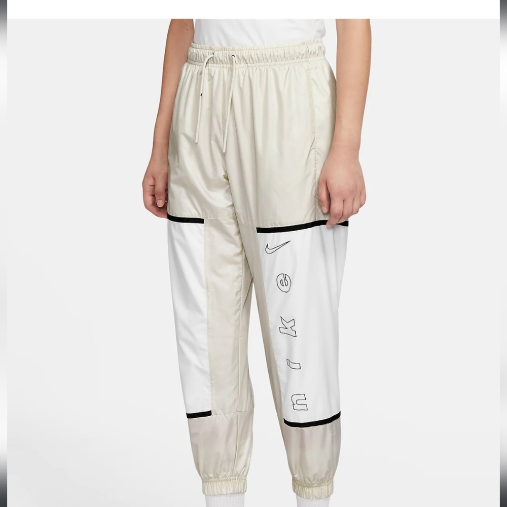 Nike Women's Woven Pants Joggers